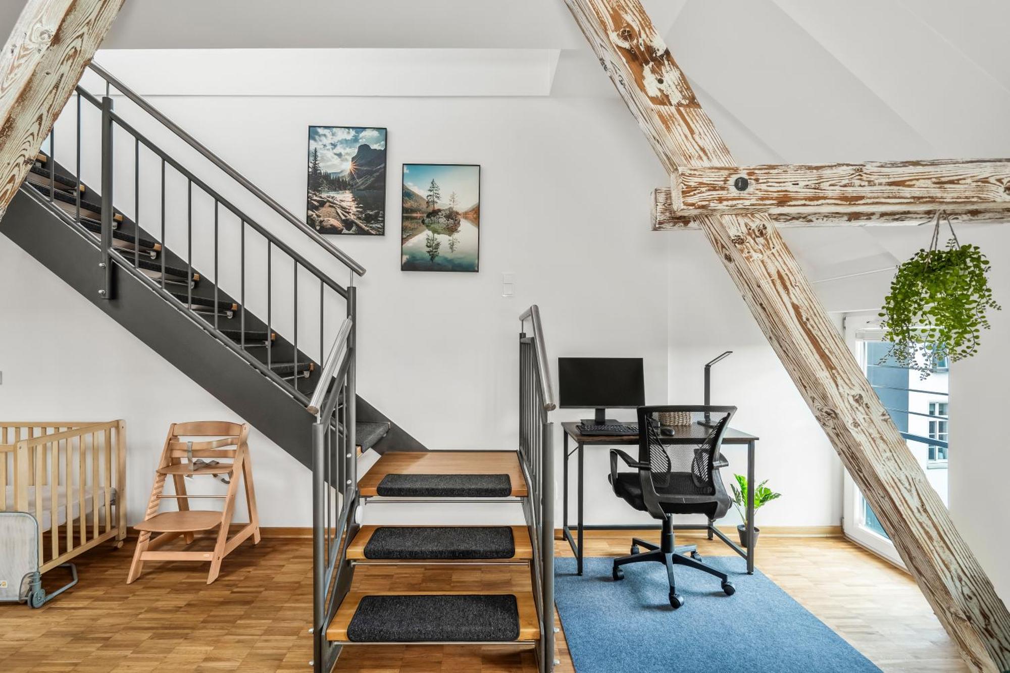 Ferienwohnung Dnd Design Loft I 170Qm I Parken I Balkon I Workstation I Netflix I Kaffee I Waschmaschine I Trockner I Xbox I Ausblick Würzburg Exterior foto