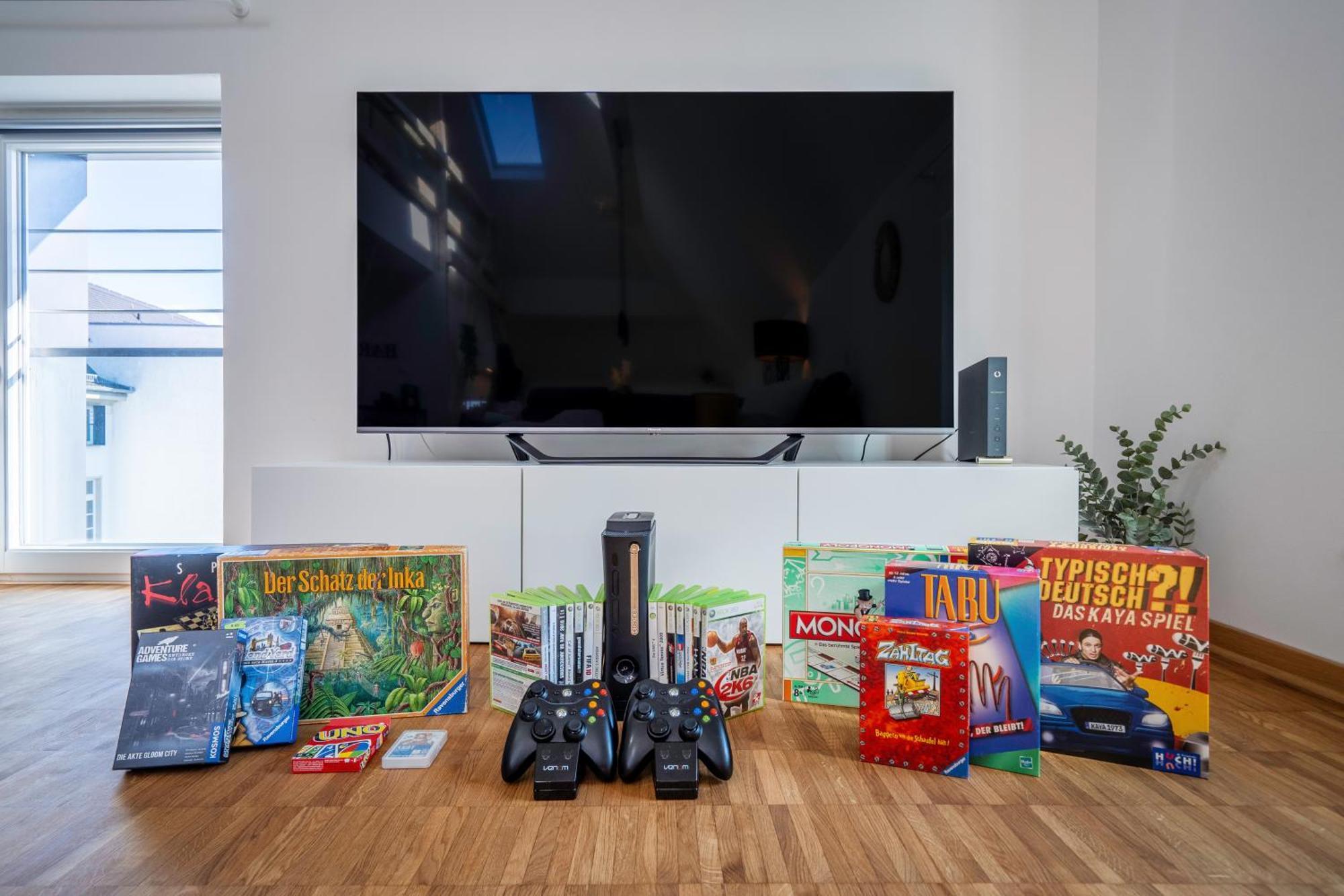 Ferienwohnung Dnd Design Loft I 170Qm I Parken I Balkon I Workstation I Netflix I Kaffee I Waschmaschine I Trockner I Xbox I Ausblick Würzburg Exterior foto